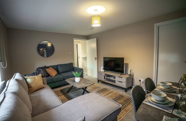 Refreshing Modern Apartment in Coatbridge
