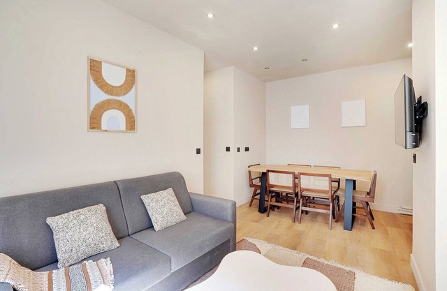 Refurbished Apartment - 2BD/8P - Place D'Italie