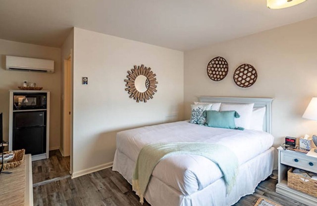 Rehoboth Getaway w/Free Breakfast, Free Parking & Minutes to the Ocean