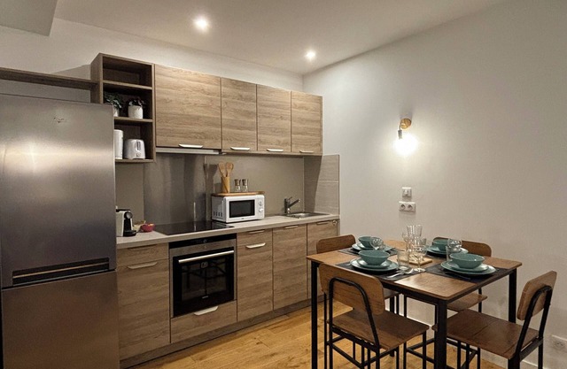 Relax 1 Bedroom Apartment Next to les Thermes - Eg01