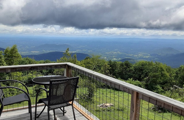 Relax at 3100 feet and enjoy the peace and tranquility
