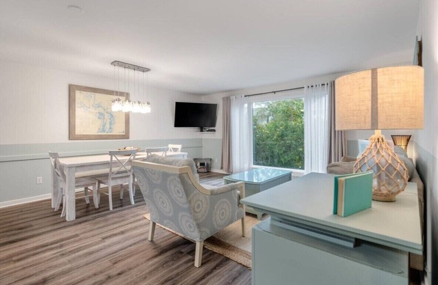 Relax & Enjoy Life! Updated Wild Dunes Condo