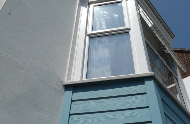 Relaxed Margate cottage, minutes from the beach!