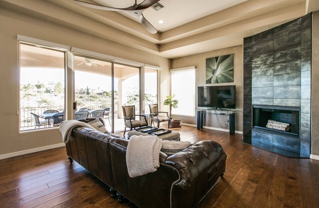 Relaxing Fountain Hills 4 Bdrm W/Breathtaking Views & Pool!