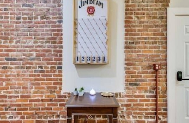 Relaxing Historic Downtown Loft w/gated parking