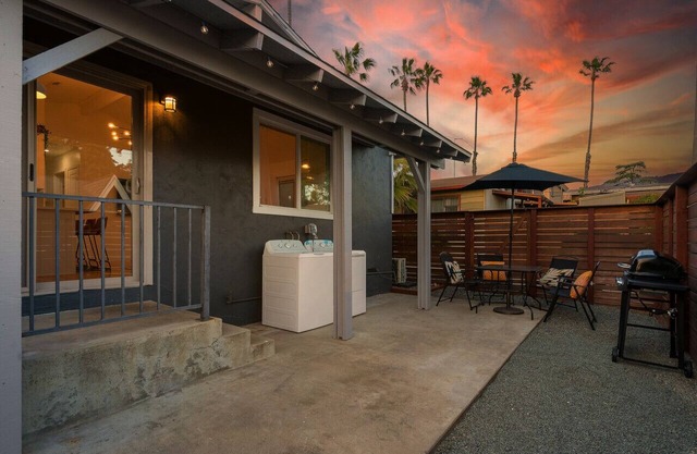 Remodeled Boho Retreat Near Zoo and Downtown