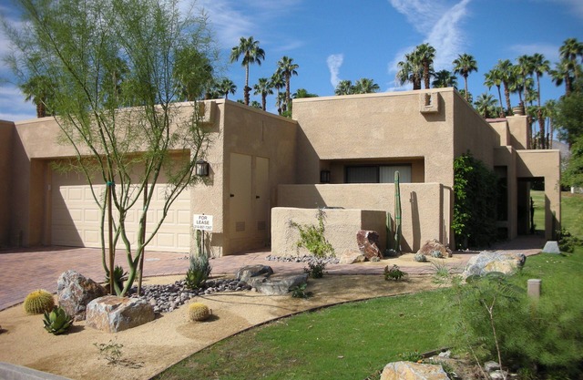Remodeled Condo, Desert and Mountain Views, Ironwood CC