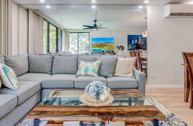 Remodeled Condo W/Ocean Views-Kamaole Sands 10301