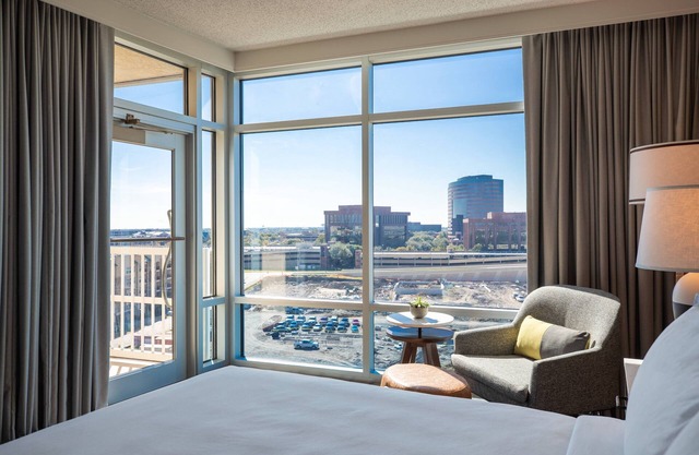 Renaissance Dallas Richardson Hotel