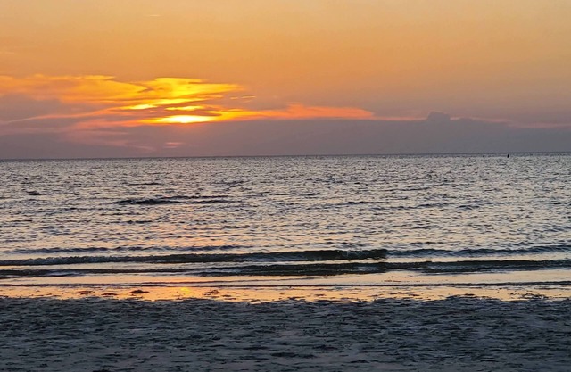 Rendezvous at the Bay, Resort Condo in charming Cape Charles. Relaxation awaits