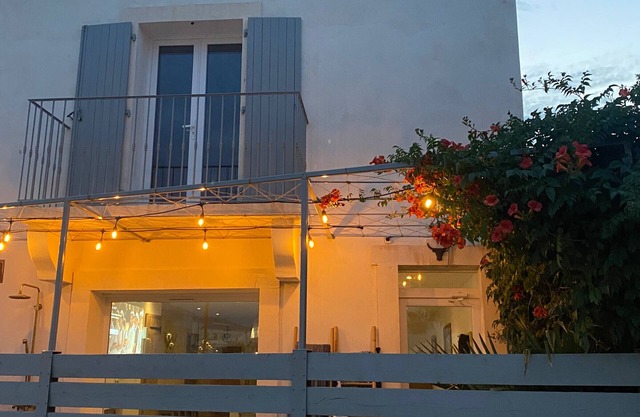 Renovated village house, 3 min to beach, sleeps 9