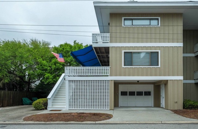 Renovated 3 Bedroom TownHome in The Heart of Wrightsville Beach
