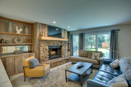 Renovated Avon Condo 5 Mins to Beaver Creek Resort