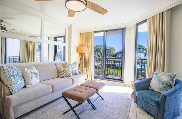 Renovated Beachside Condo w/Balcony, Year Round Community Pool, Kid Pool, Playground & Beach Access