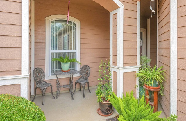 Renovated duplex backing up to a private green space