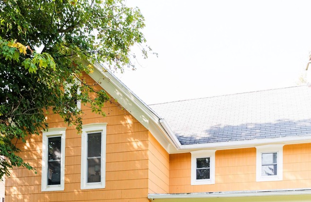 Renovated farmhouse w/ game room and large backyard! Minutes from Canandaigua!