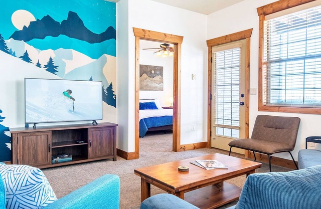 Renovated Ground Floor Condo w/ Custom Teton Decor