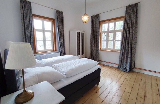 Renovated historic apartment - bright and spacious
