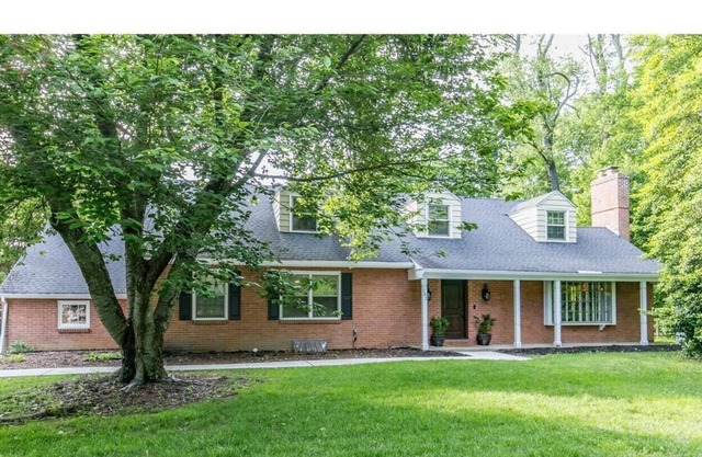 Renovated House, close to Downtown Wilmington, Trolley Square and PA