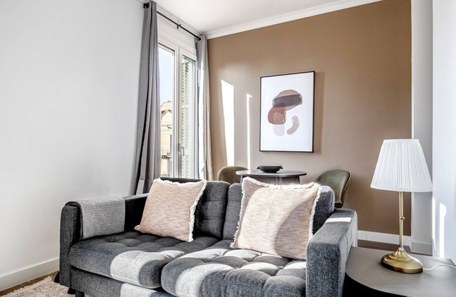 Renovated Sagrada Familia 1BR w/Roof, by Blueground