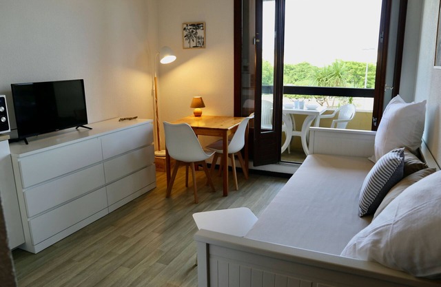 Renovated studio in Seignosse, near beach, perfect for 2