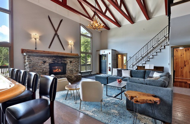 Rent An Entire Inn! Highline Lodge Vacation Rental