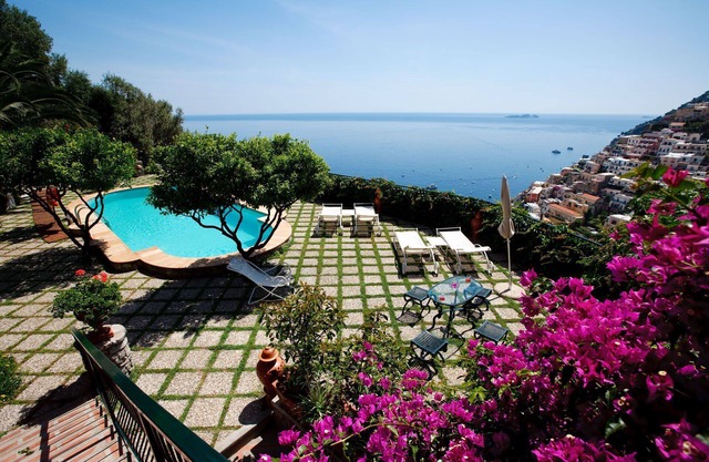 Rentals in Italy - Villa Elyseum with swimming pool, two large terraces, sea views