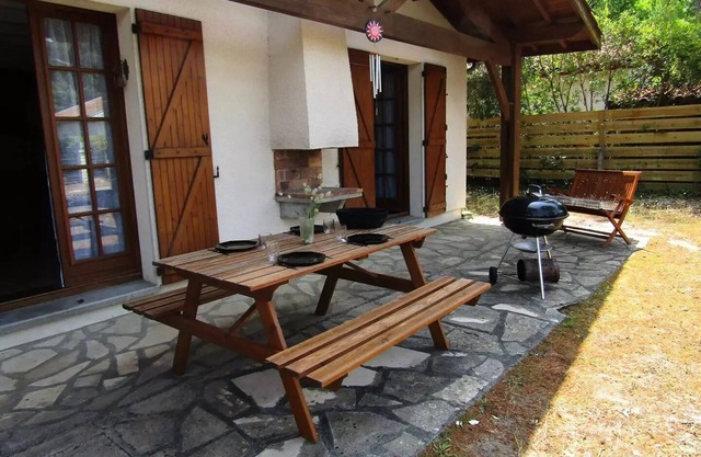 Residence 02432-lacanau - Houses & Villas for 5 People