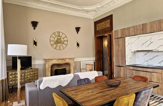 Residence Chateau Des Magnans Bat C - MAGNIFIC STANDING APPARTMENT IN THE CHATEAU
