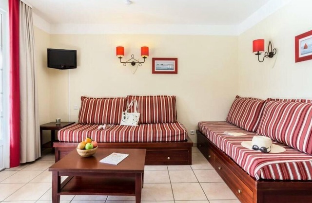 Residence Pierre & Vacances Le Domaine de Gascogne*** - Apartment for 7 people - 1 bedroom + 1 sleeping area - Terrace or balcony