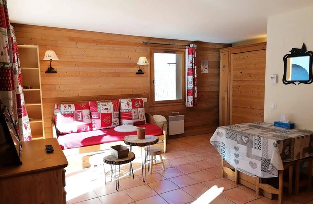 Residence Pra Roustan - Spacious studio, well equipped and decorated, located in a quiet area, close to nature, Pra Loup