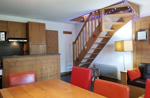 Residence Roc Belleface C - Apartment 3 rooms 8 people in Arc 1600 next to the slopes and shops, with free access to the swimming pool and sauna
