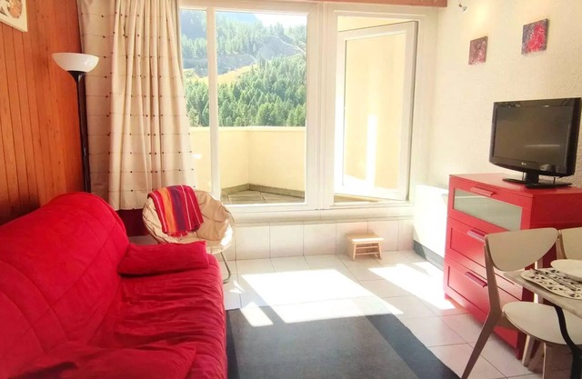 Residence St Pierre B9 - Very bright studio facing south next to the cable car
