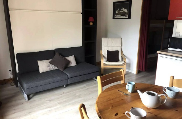 Residence Villa Louise - Bright and comfortable studio with open view