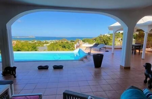 RESIDENCE VILLA SEA PEARL, 3 ROOMS, ORIENT BAY