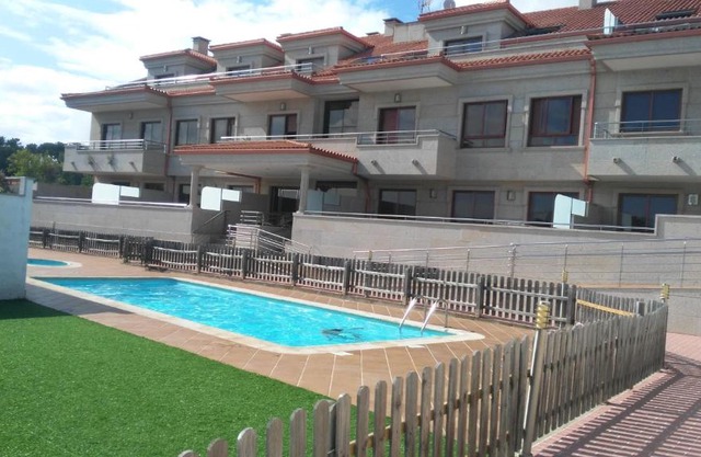 RESIDENCIAL EN SANXENXO PORTONOVO
