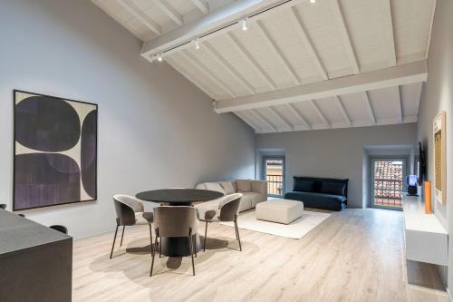 Residenza 56 - Brescia City - by HOST4U