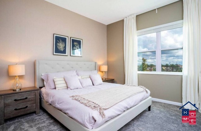 Resort Condo in Orlando: Cozy Retreat with Lazy River & Kids` Water Park Near Disney