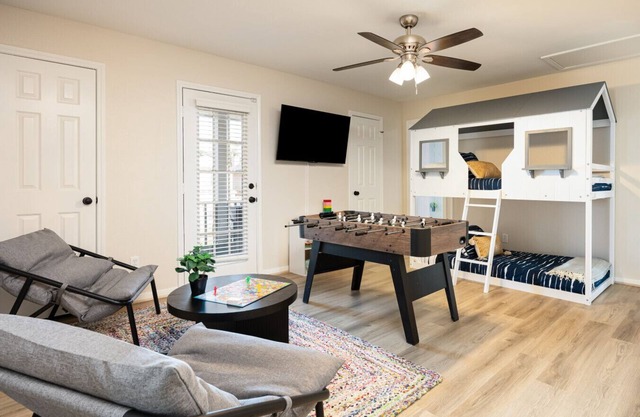 Resort Escape: Heated Pool, Outdoor Kitchen & Games