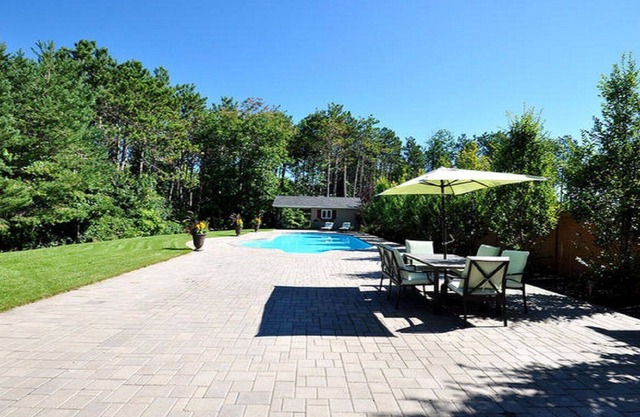Resort Style Getaway Barrie w/ Pool!