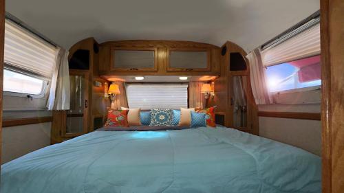 Retro Star-Wagon, Ocean View Dolby Sound Studio