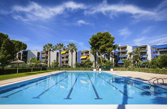 REUS MEDITERRANI - Beachfront Apartment