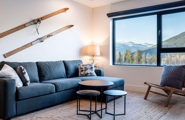 Revelstoke - Drop In Condo