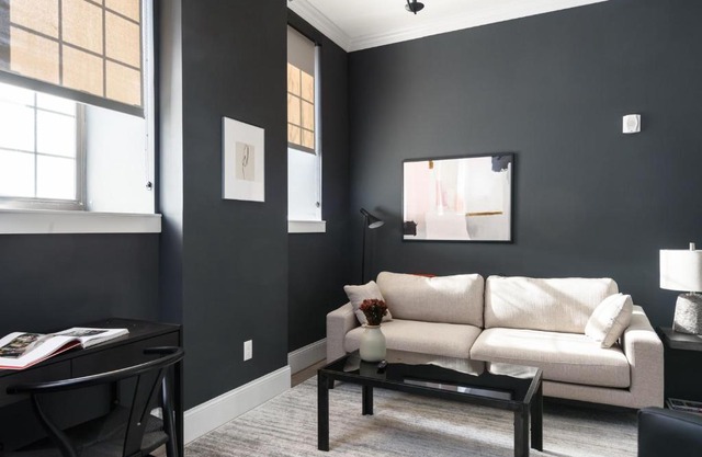 Revived LF Square 1BR with Rooftop by Zencity