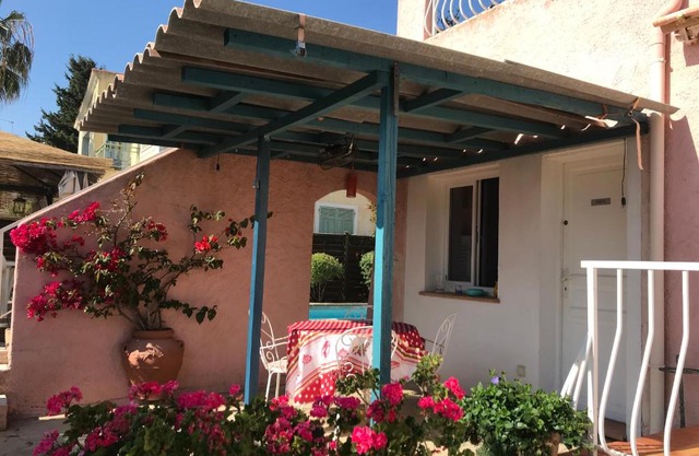 Rez de Jardin Villa Cagnes Sur Mer.