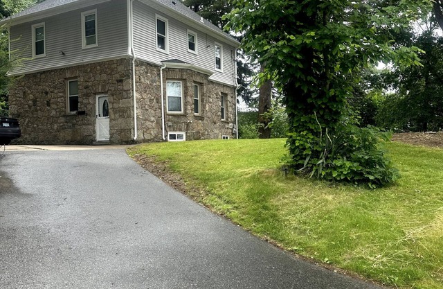 Ridgeway Avenue Full Home
