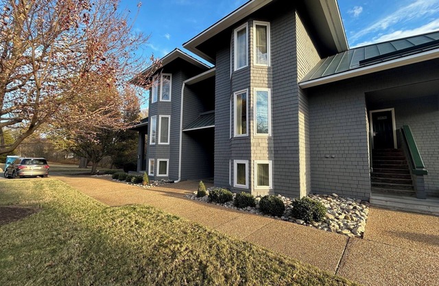 River Breeze @ Kingsmill - updated 1 bed 1 bath condo - minutes to Busch Gardens