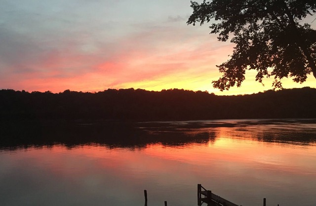 River Getaway-piece of heaven close to the city