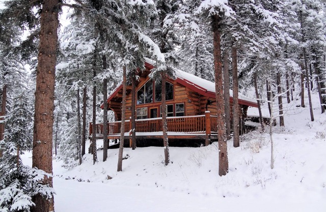 River Haven Loft managed by Cabin Butler