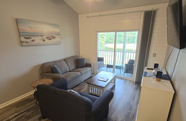 River Oaks 654 with golf course view